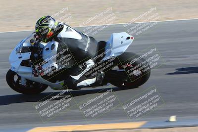 media/Jan-14-2024-SoCal Trackdays (Sun) [[2e55ec21a6]]/Turn 10 Inside (110pm)/